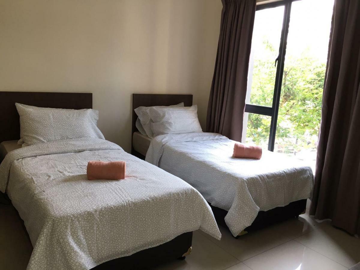 Cozy Swiss Garden Beach Resort Residence Kampung Sungai Karang Luaran gambar