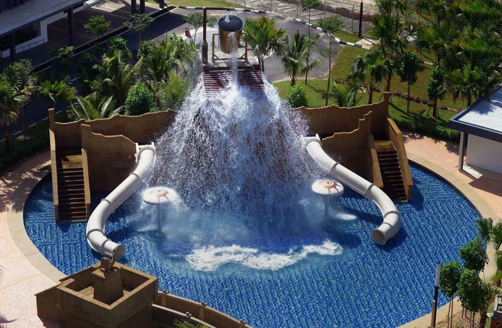 Cozy Swiss Garden Beach Resort Residence Kampung Sungai Karang Luaran gambar