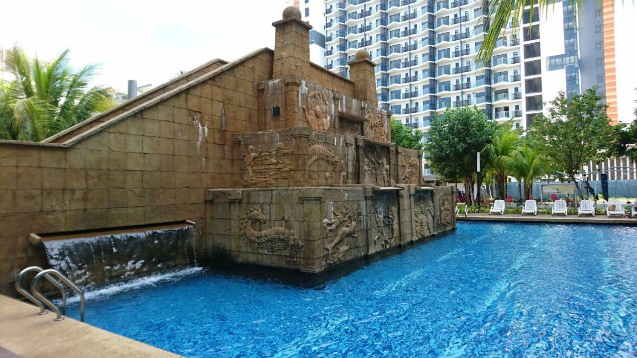 Cozy Swiss Garden Beach Resort Residence Kampung Sungai Karang Luaran gambar